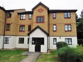 1 bedroom Flat to re...